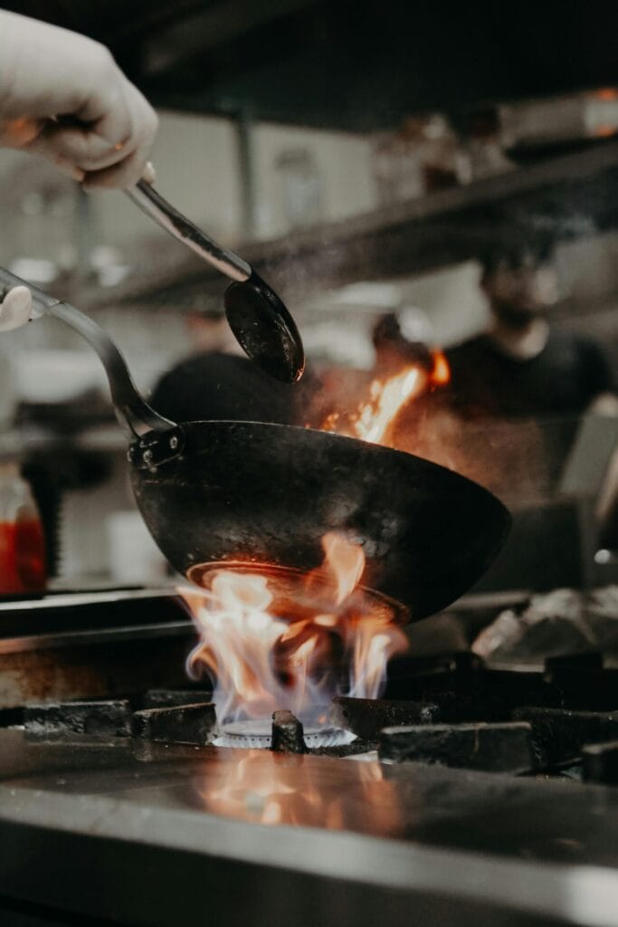 Sizzling Hot Pasta dimasak panas
